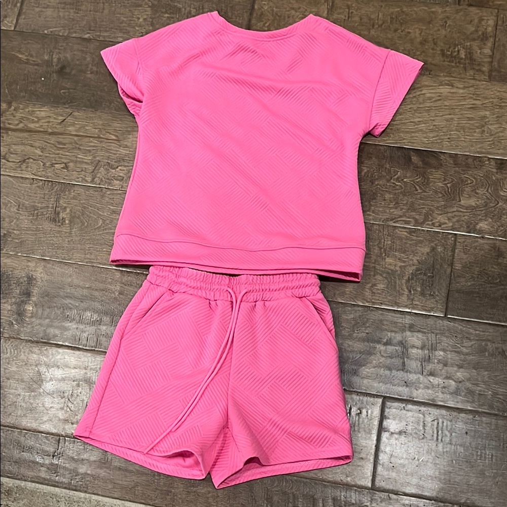 Pink Textured Women's Shorts Set